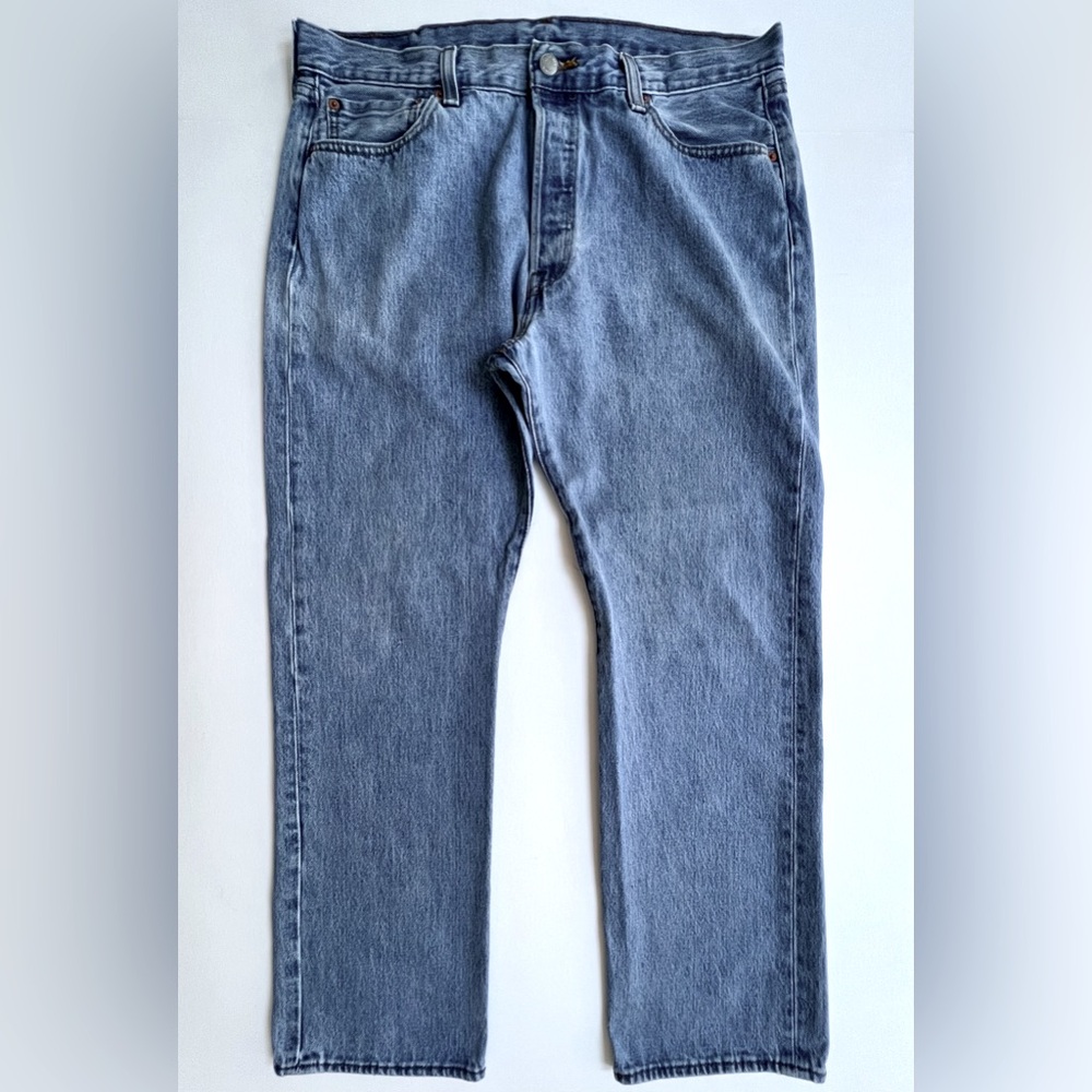Levi’s 501 Blue Jeans - Picture 5 of 16